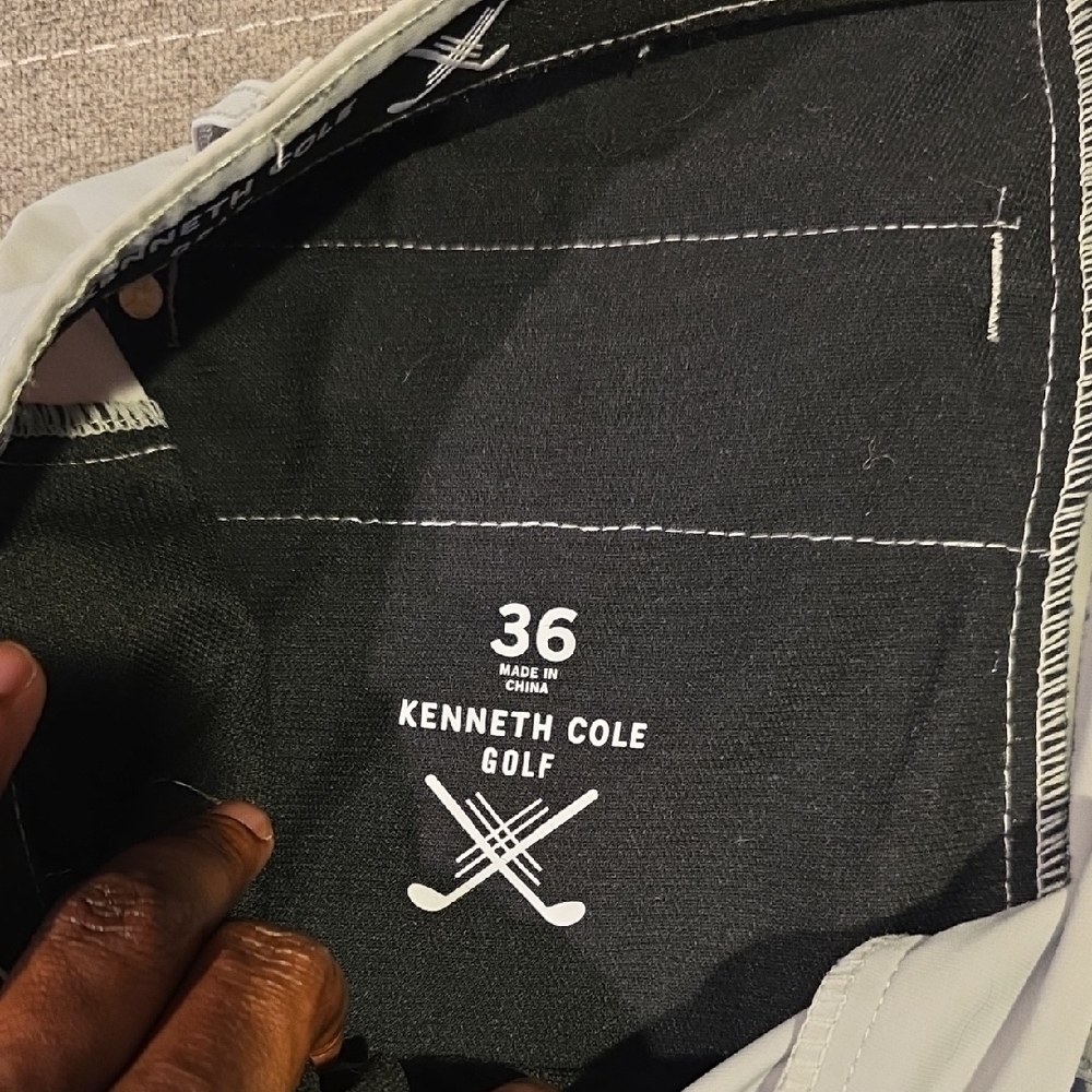 Kenneth Cole White Flat Front Shorts Versatile Summer Wear - Picture 2 of 3